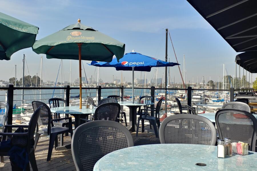 Outdoor Area at Quinn's Lighthouse in Oakland, CA